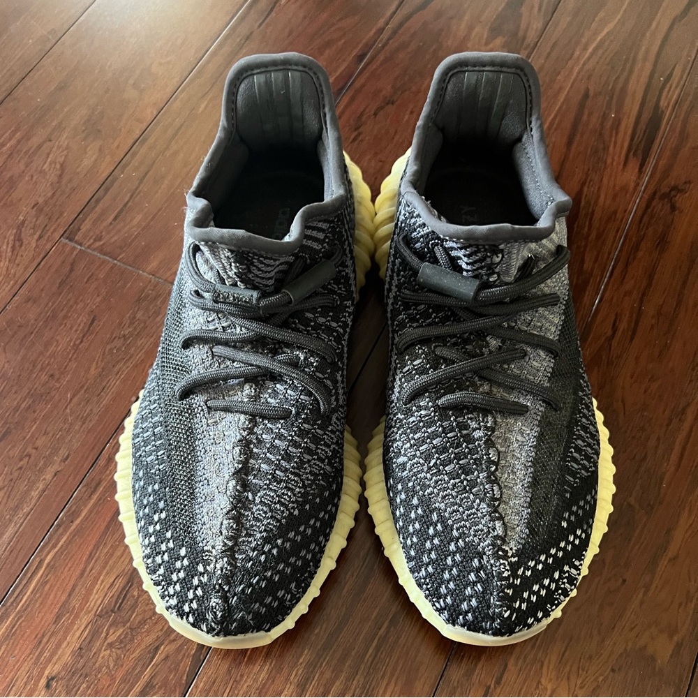 Yeezy Boost 350 V2 Adults Size 6